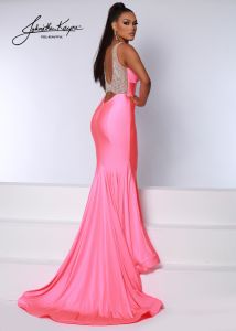 Johnathan Kayne 2662 4 way stretch lycra sexy simple and classy in the front – jazz it up with a beaded back